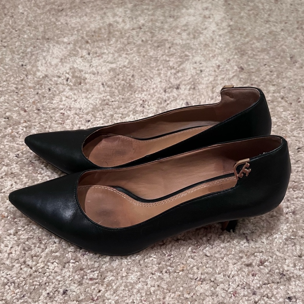 Tory Burch Black Leather Pumps - Picture 5 of 11